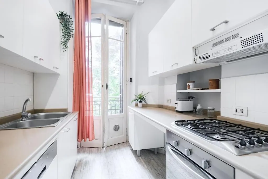 Apartamento Easylife - Elegant Flat In Pta Venezia Milán 0*,